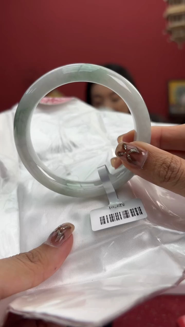 【闪购商品】翡翠手镯未镶嵌6手镯