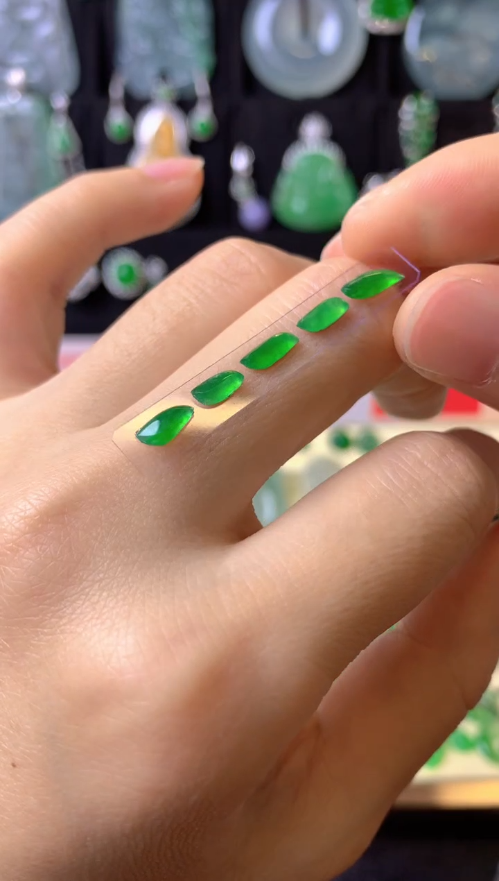 【闪购商品】定制翡翠未镶嵌1裸玉（客户意向镶嵌）