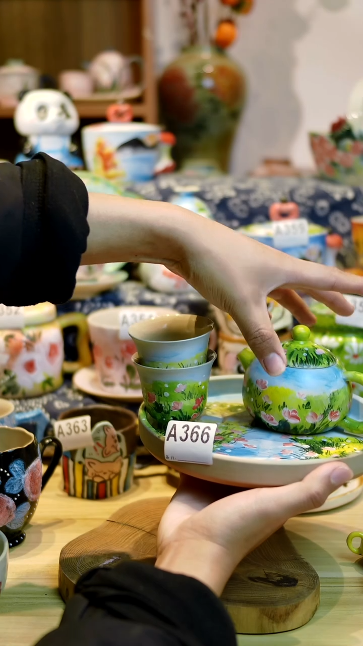 瓷片设计师款手绘釉下五彩陶瓷 画片随机