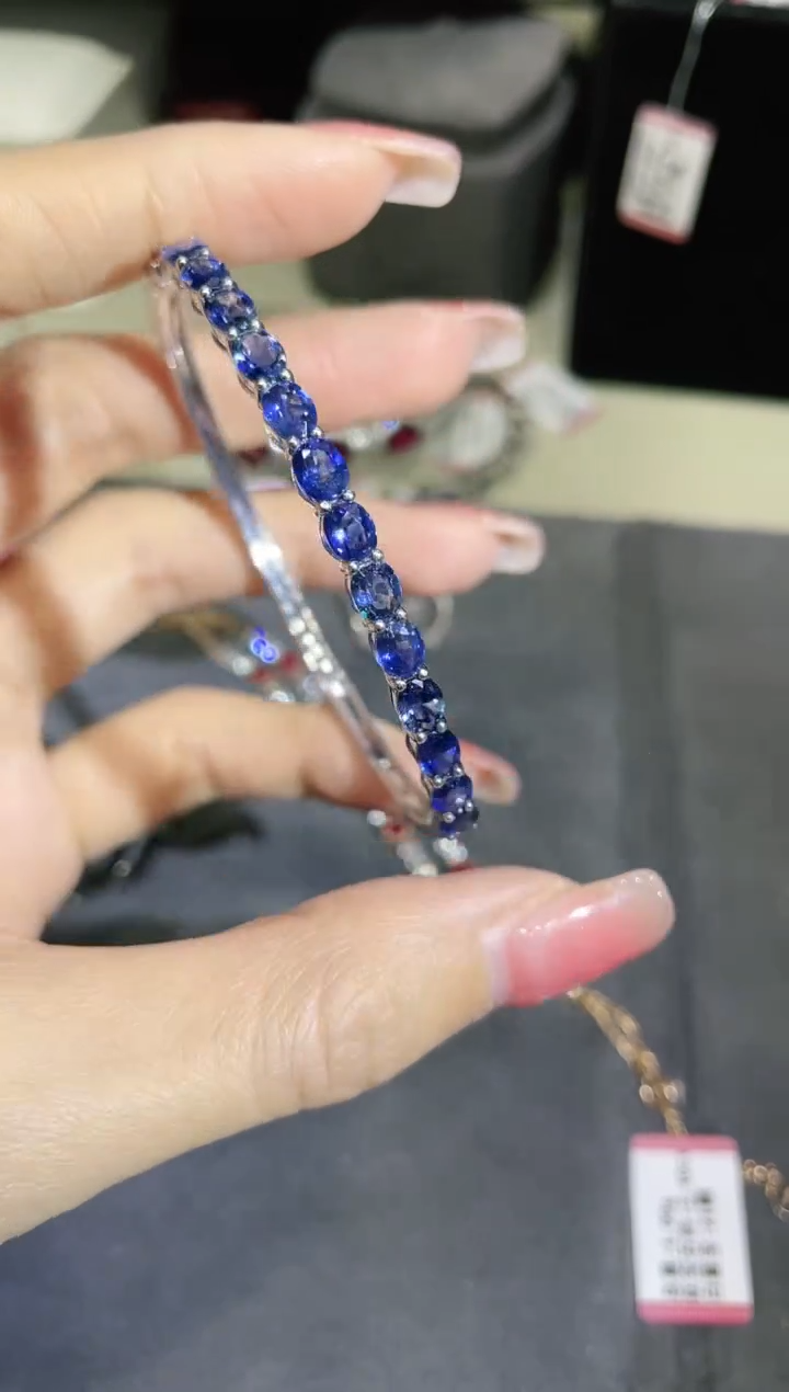 【闪购商品】蓝宝石手镯18K金镶嵌·