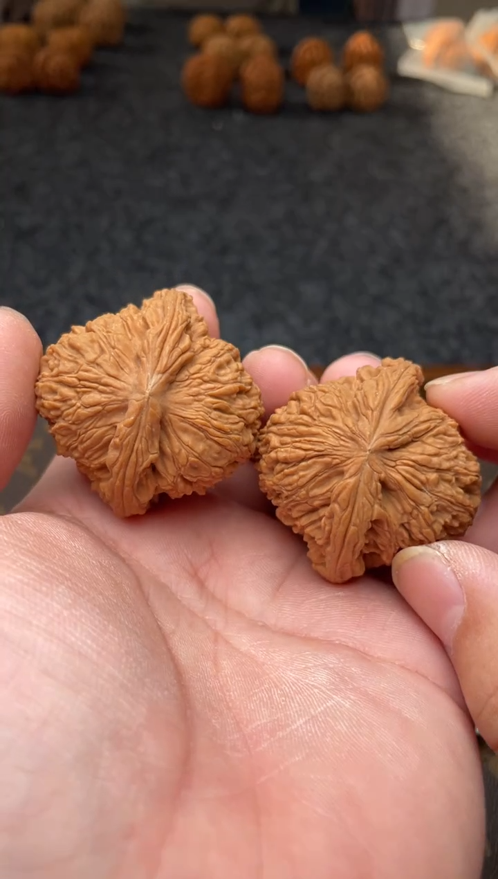 把件文玩核桃B  131号   44尺南疆石