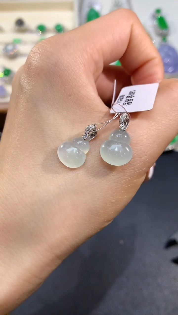 【闪购商品】翡翠吊坠(不含链)18K金镶嵌GM 0851 多样性发其一