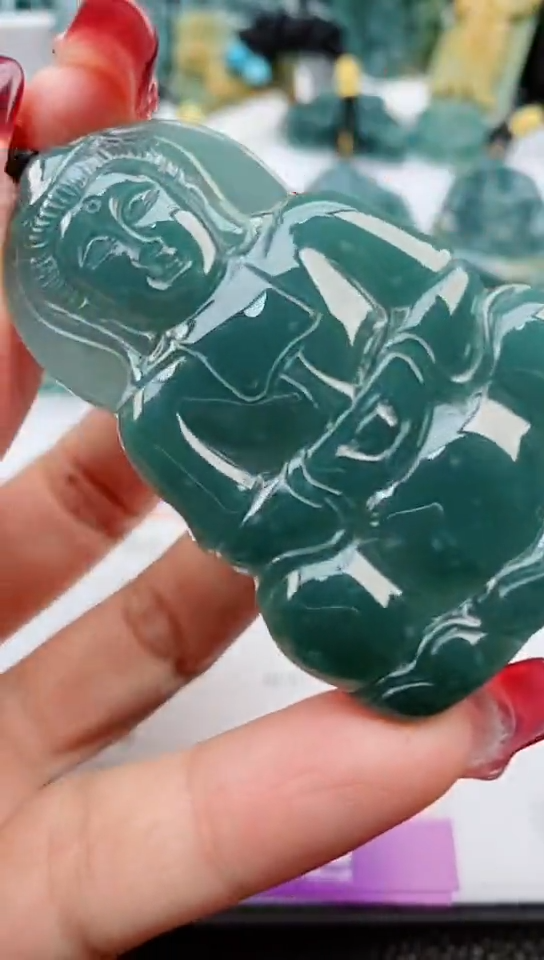 【闪购商品】翡翠颈饰未镶嵌                