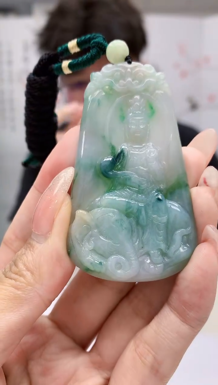【闪购商品】定制翡翠未镶嵌4688MM-毛货挂件42