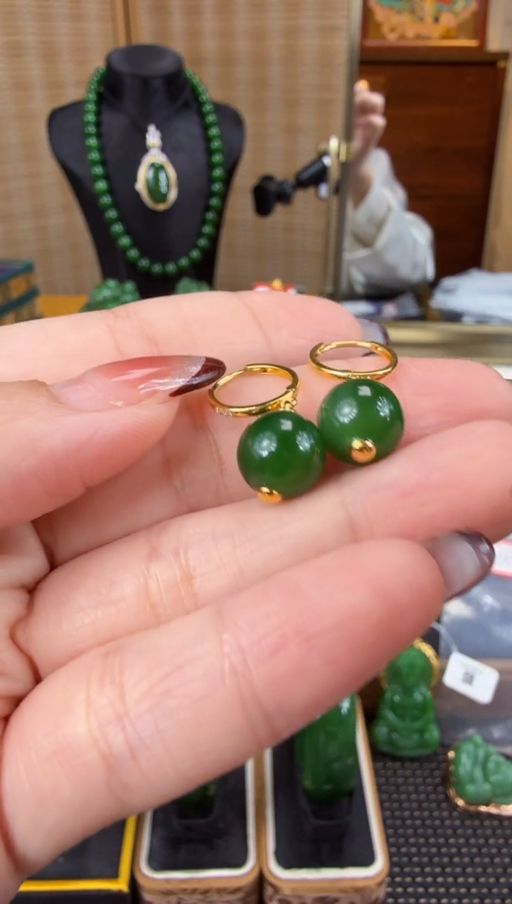 【闪购商品】和田玉耳饰未镶嵌 