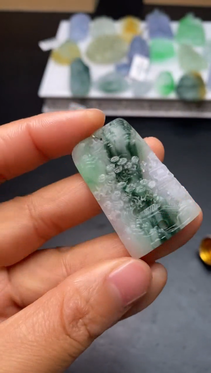 【闪购商品】定制翡翠未镶嵌翡翠毛货~