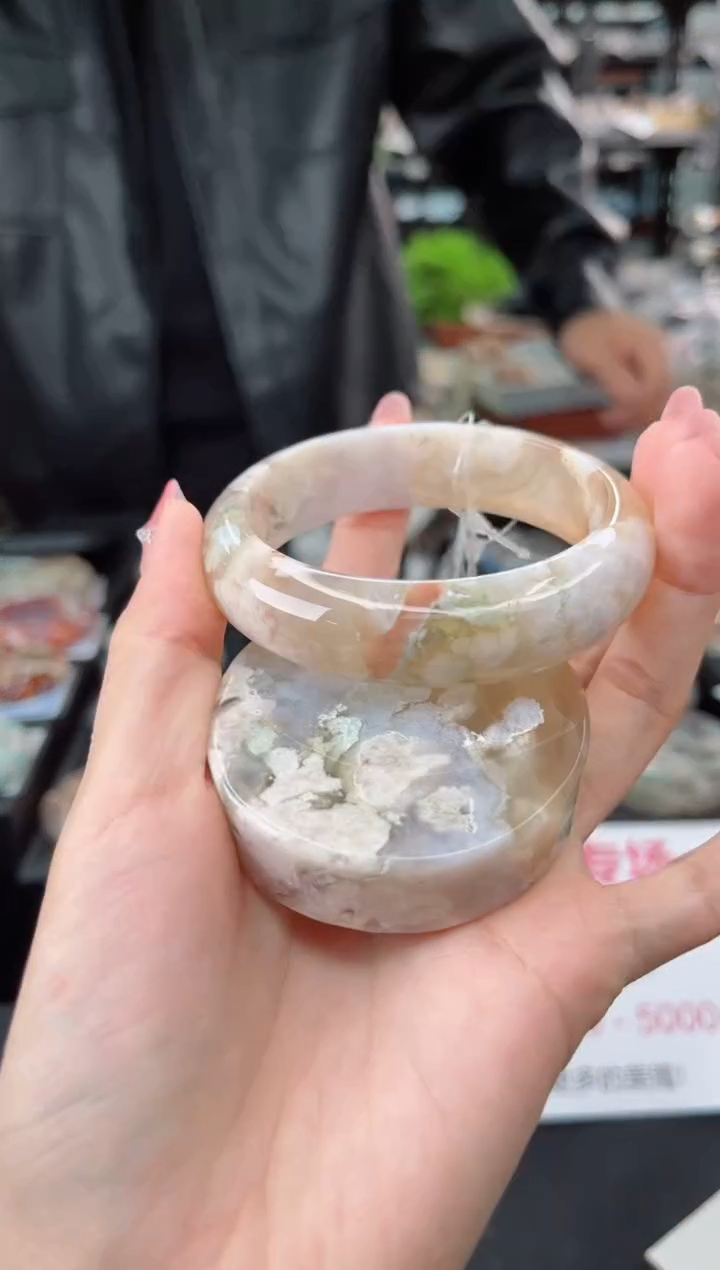 【闪购商品】石英质玉手镯未镶嵌57圈口（赠品镯心）3571171