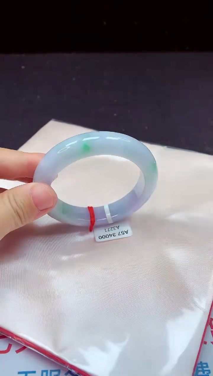 【闪购商品】翡翠手镯未镶嵌镯子57+