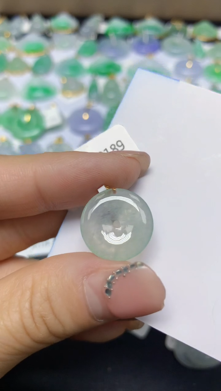 【闪购商品】翡翠挂件18K金镶嵌 天然翡翠A货