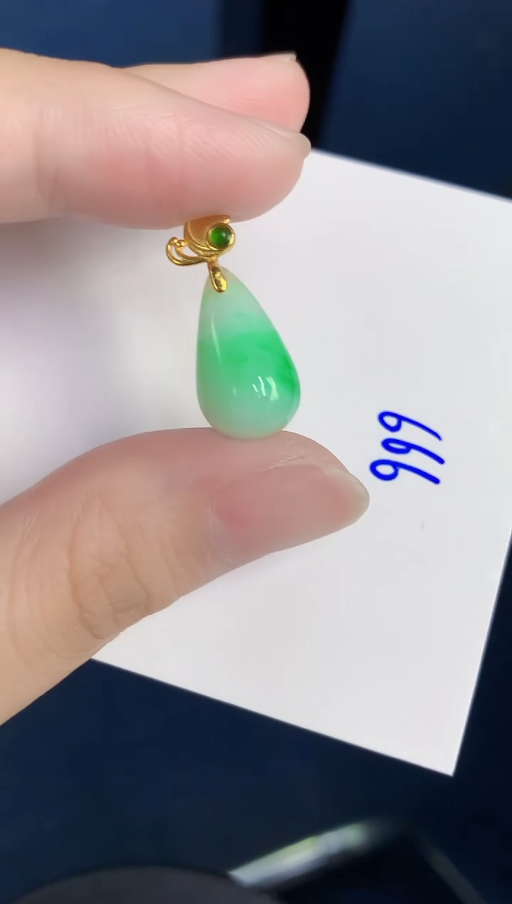 颈饰未镶嵌翡翠天然翡翠缅甸A货
