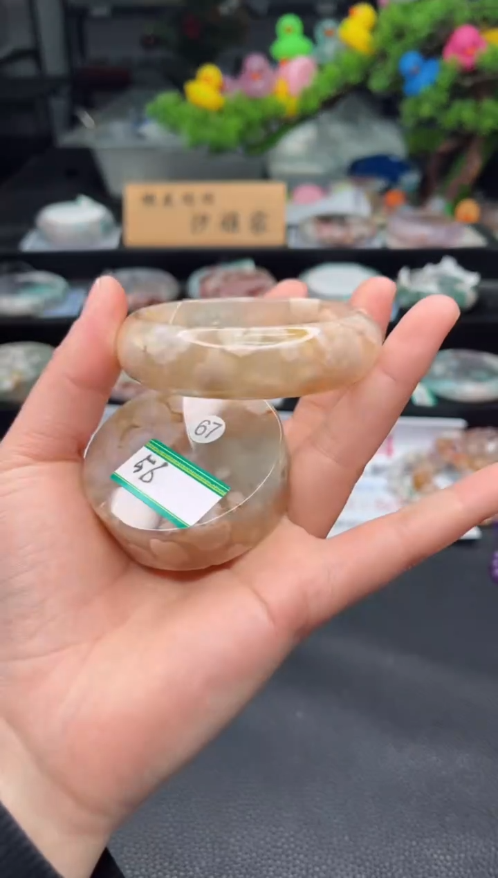 石英质玉未镶嵌手镯56圈口（赠品镯心）3658955