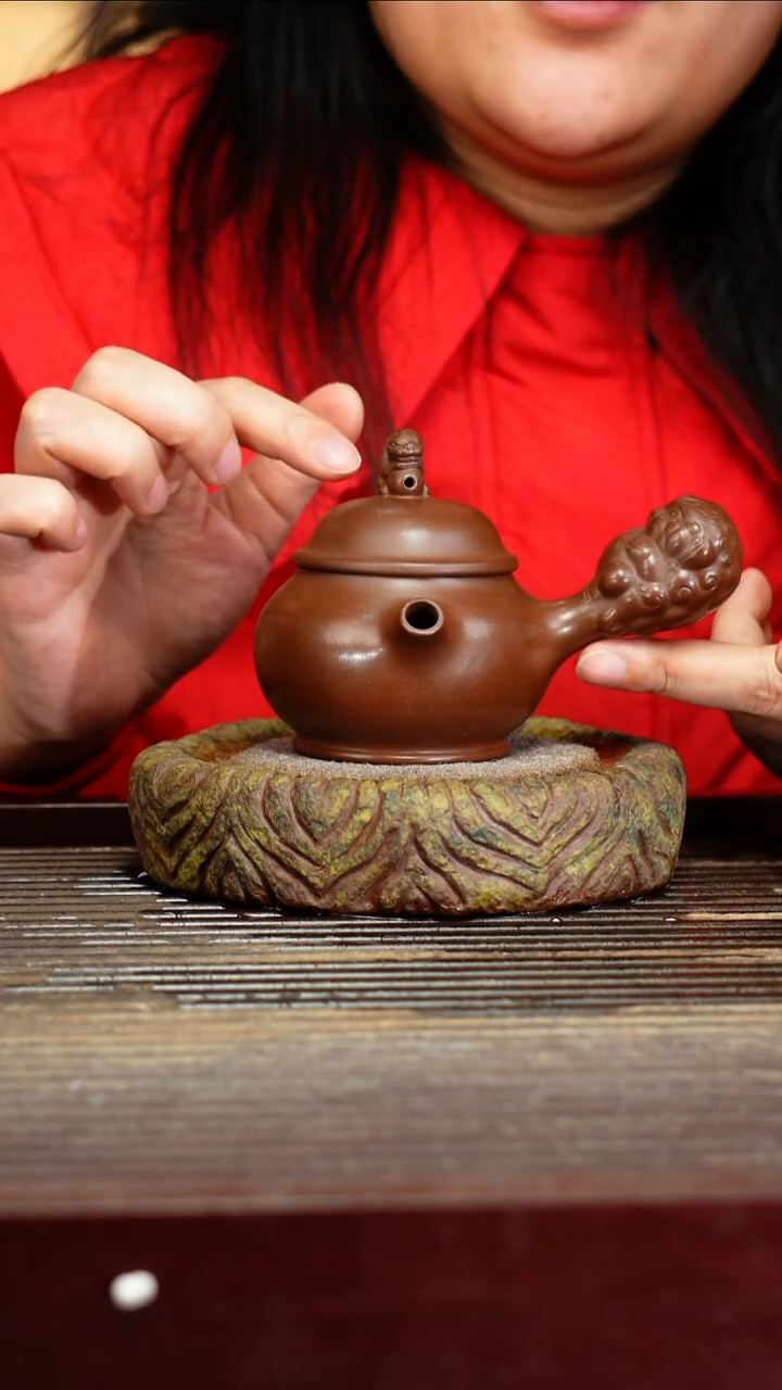 宜兴原矿紫砂壶茶壶宜兴原矿紫砂壶茶壶140C