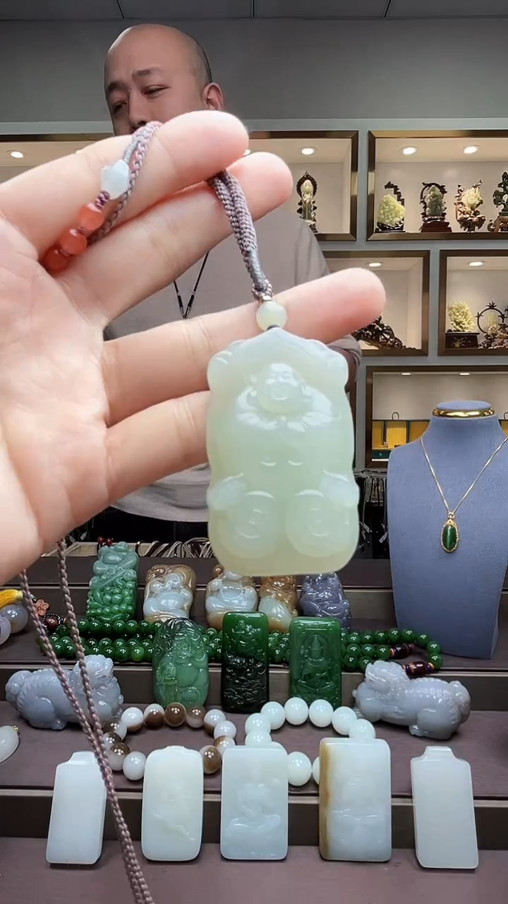 【闪购商品】和田玉颈饰未镶嵌苏