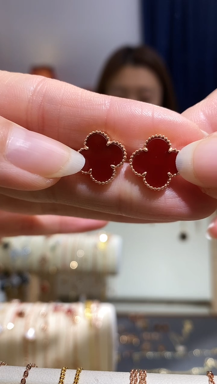 【闪购商品】玛瑙/玉髓耳钉18K金镶嵌耳钉