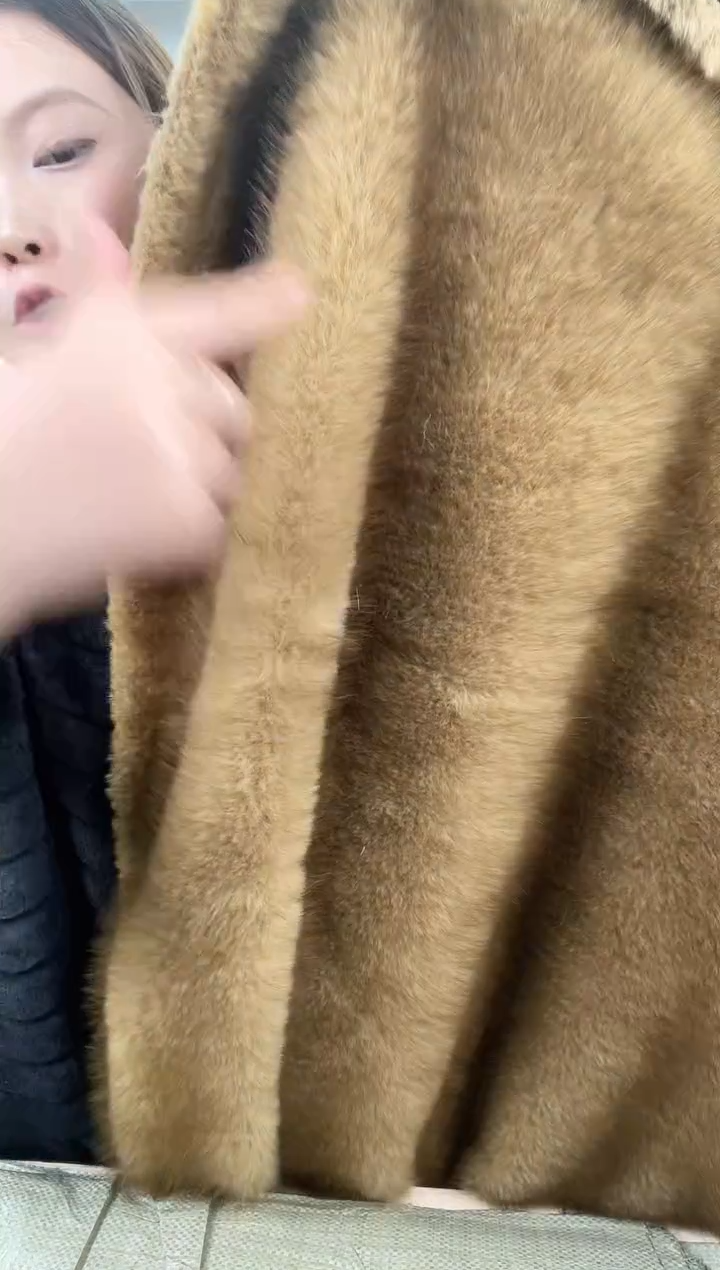 狐狸毛A75尺寸1.9*2