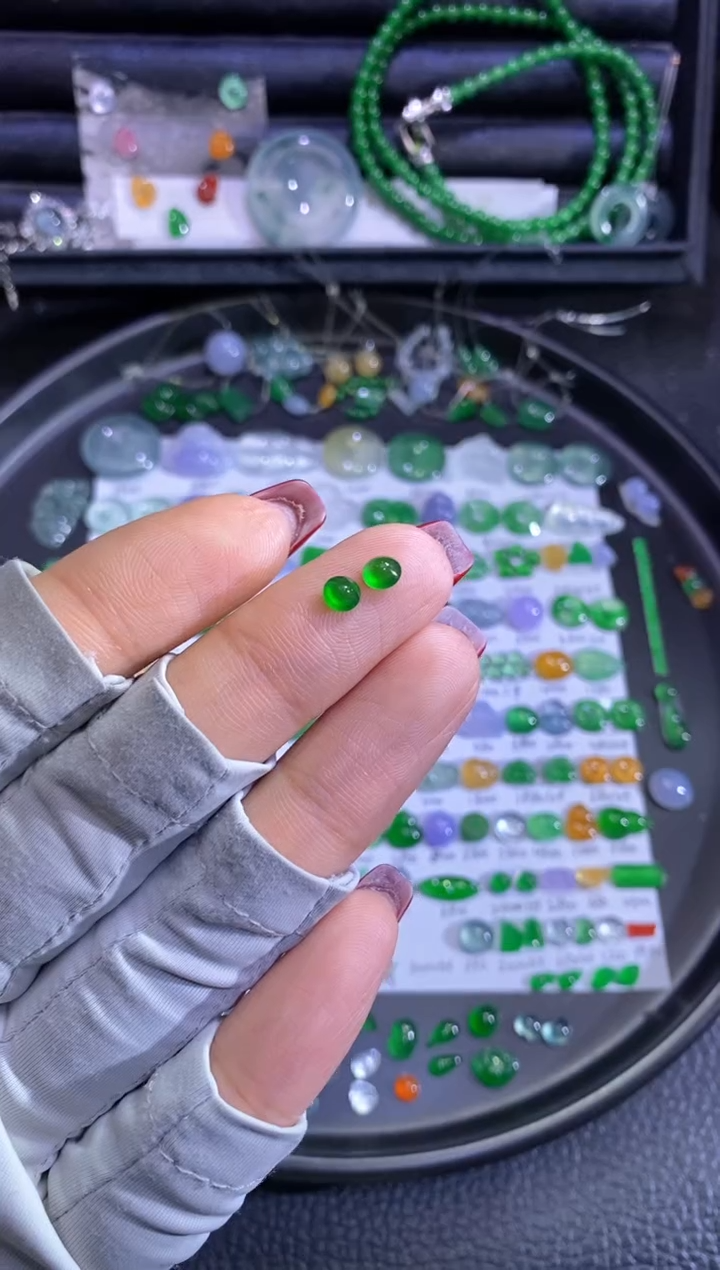 未镶嵌挂件翡翠蛋