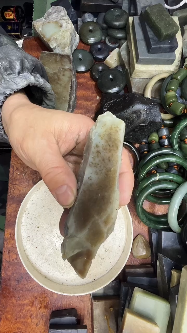 未镶嵌和田玉珠宝半成品1