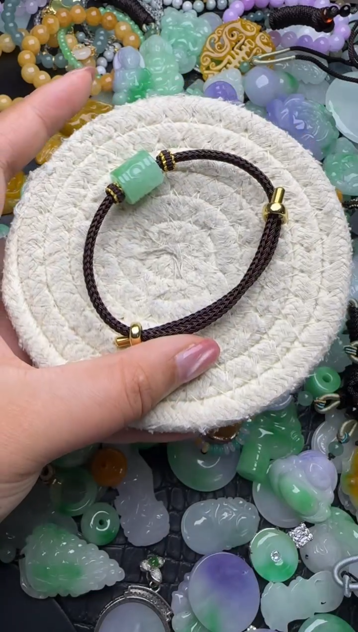 颈饰未镶嵌翡翠天然缅甸翡翠吊坠