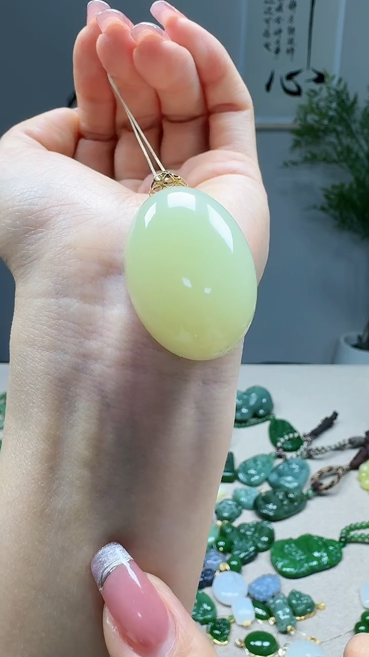 吊坠(不含链)18K金镶嵌和田玉1