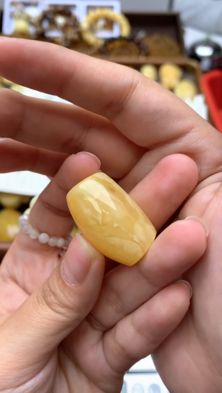 【闪购商品】琥珀珠宝奇石未镶嵌016琥珀蜜蜡花粉有纹小坑介意勿拍