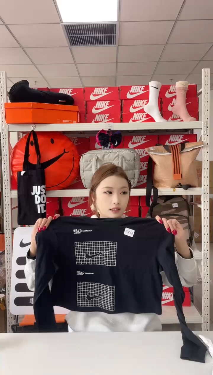 编码215  尺码s  胸围衣长  正品直播间过款