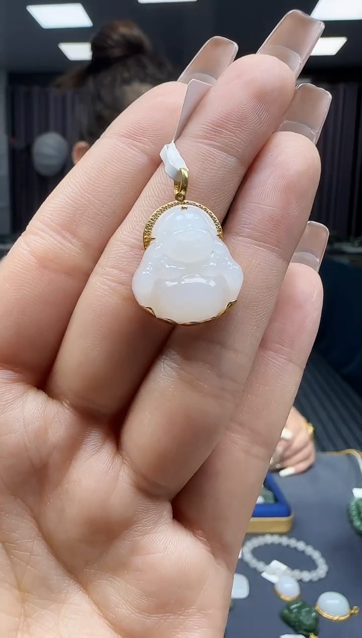 【闪购商品】和田玉挂件18K金镶嵌1