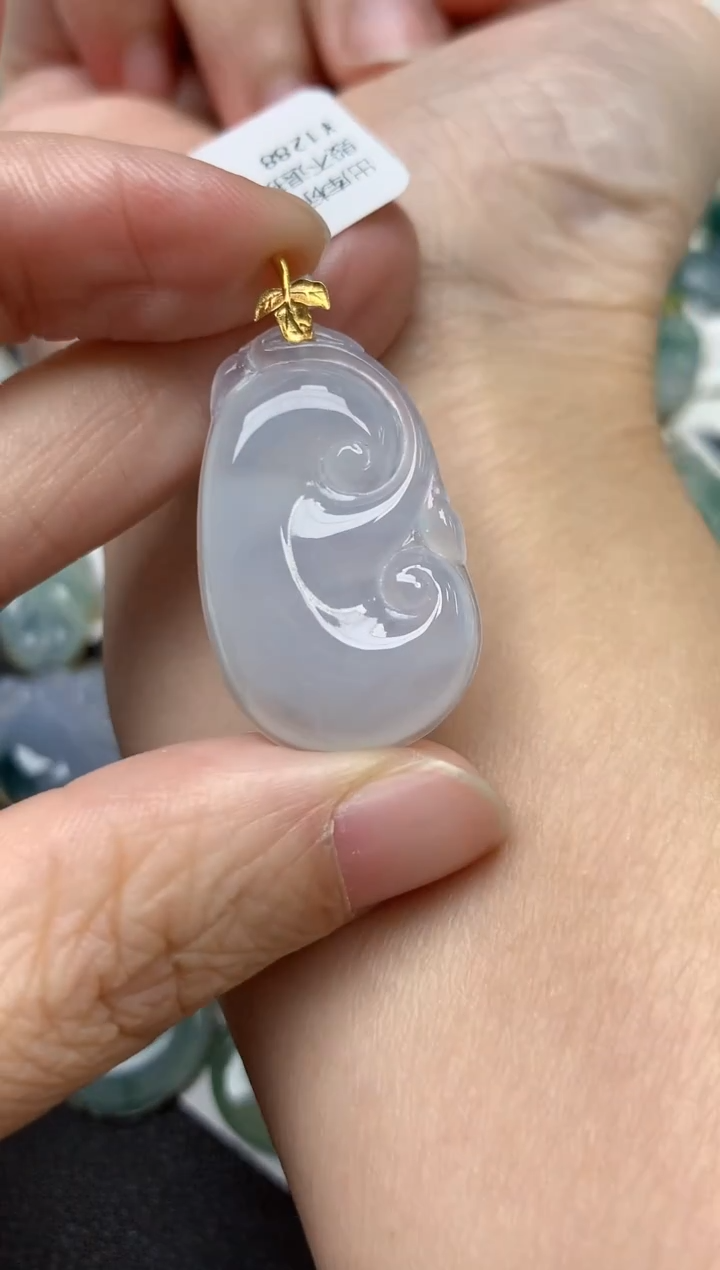 颈饰18K金镶嵌翡翠天然缅甸A货翡翠