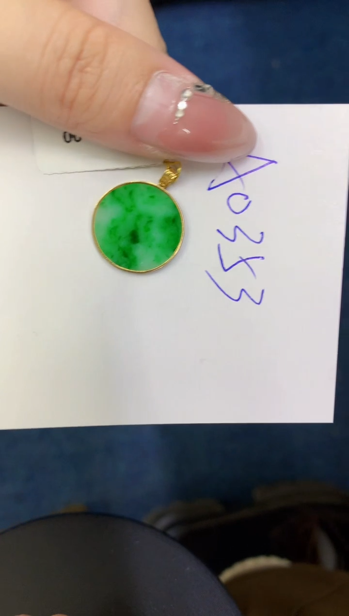 【闪购商品】翡翠颈饰18K金镶嵌0000000000000