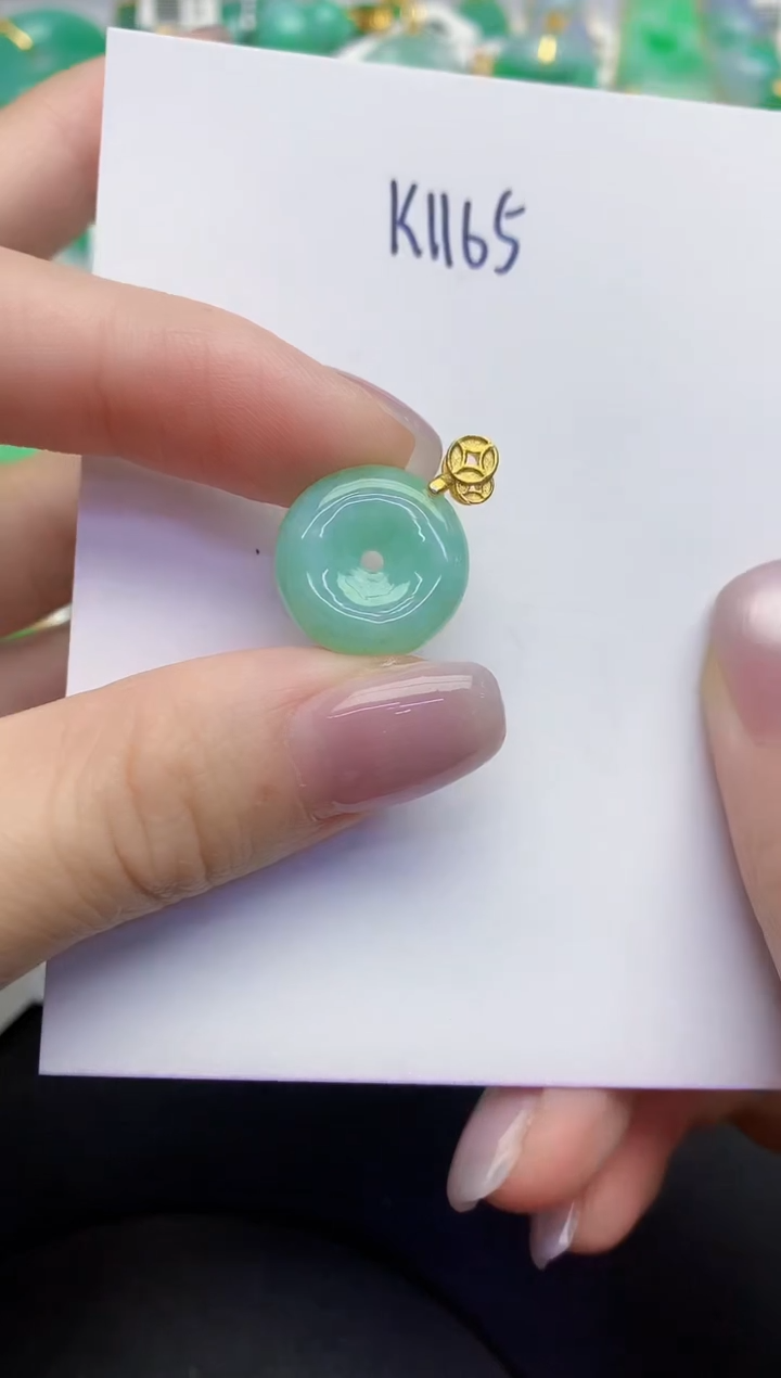 颈饰未镶嵌翡翠缅甸天然翡翠A货