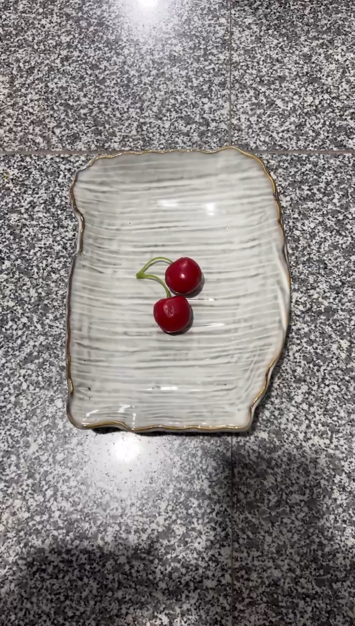 【闪购商品】瓷石头纹鱼盘1只装（微瑕）