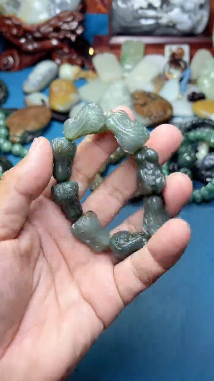 和田玉未镶嵌把件0