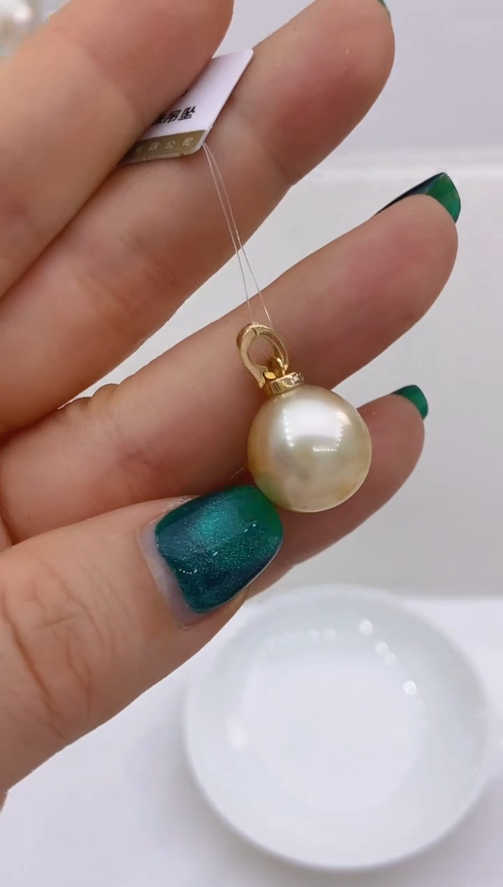 【闪购商品】海水珍珠吊坠18K金镶嵌146