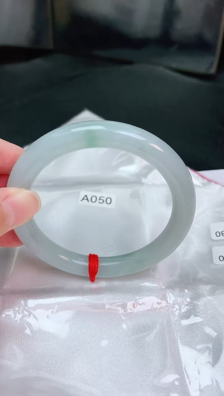 【闪购商品】翡翠手镯未镶嵌缅甸天然A货翡翠手镯