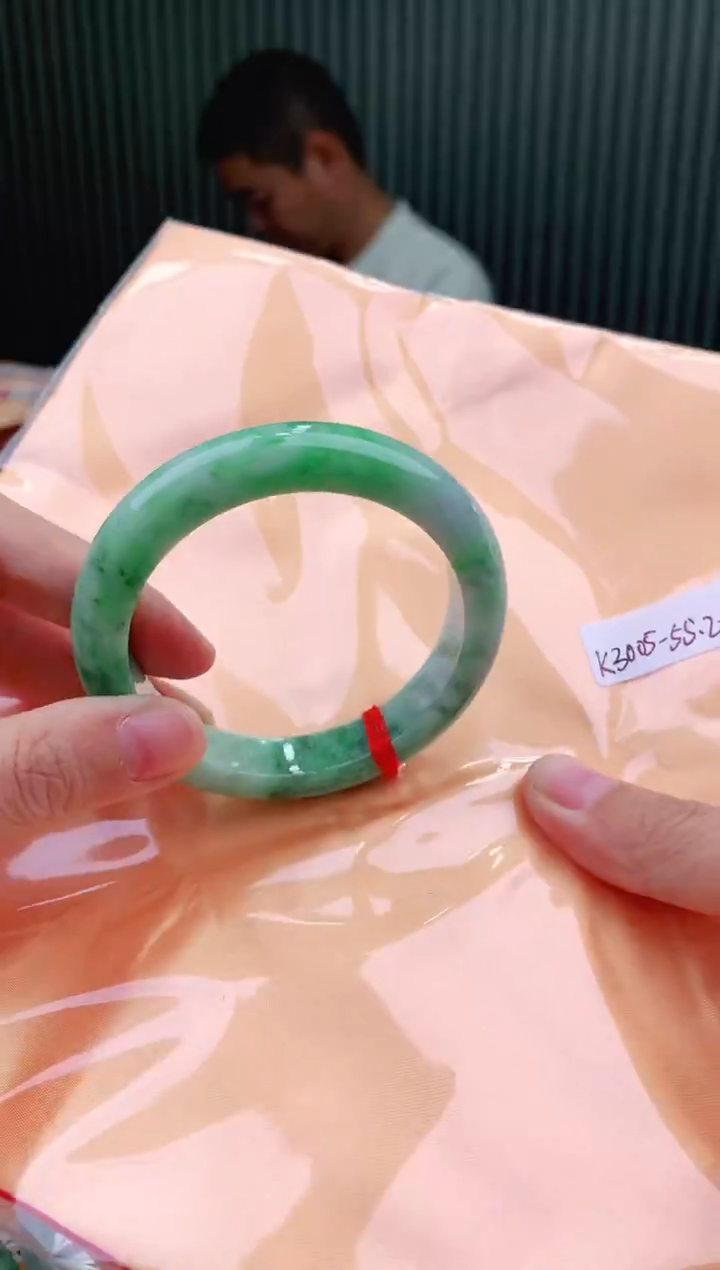 未镶嵌手镯翡翠55