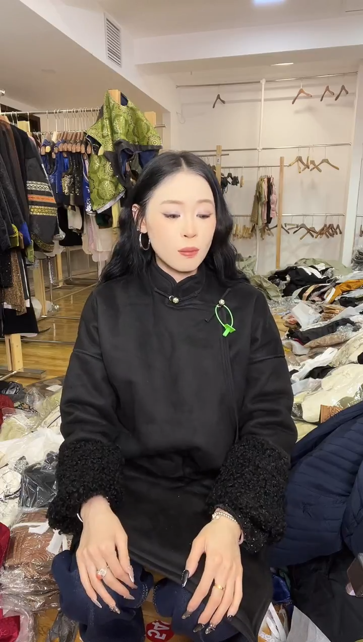 皮毛一体外套      S码     115斤（福利）