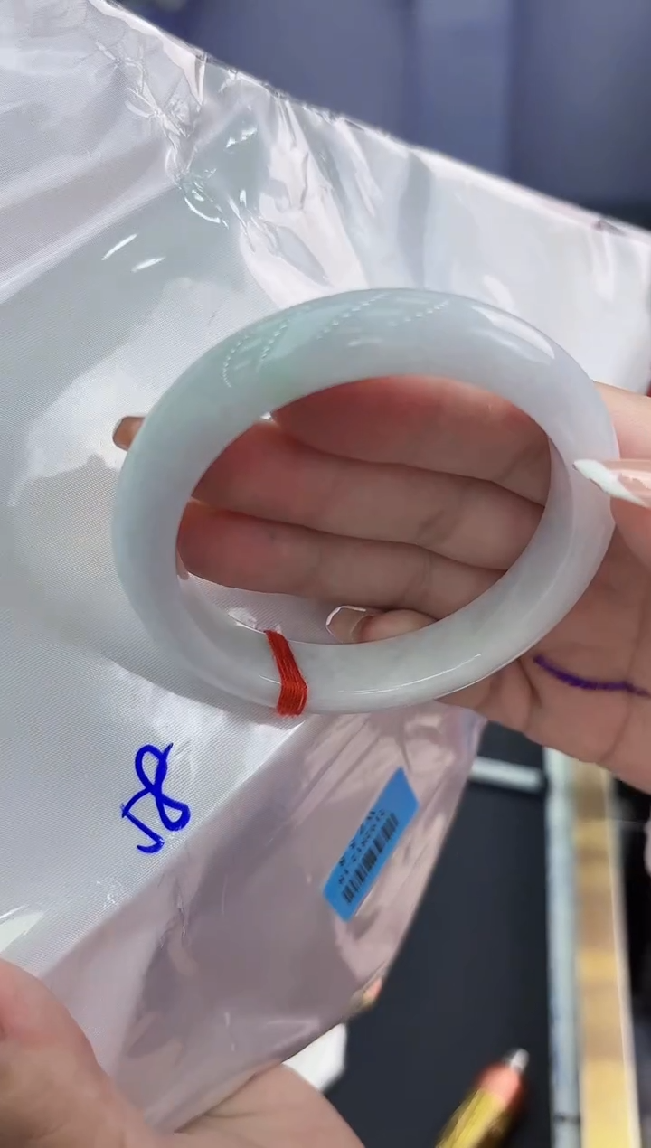 【闪购商品】翡翠手镯未镶嵌翡翠手镯