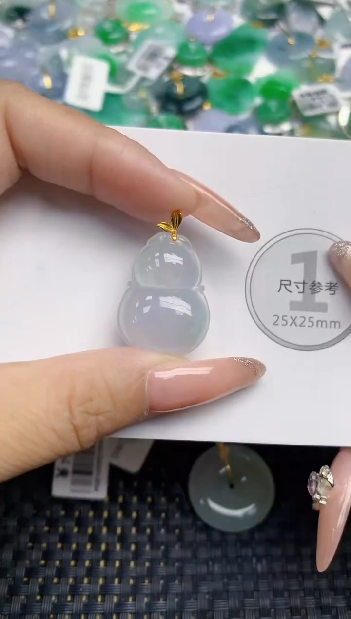 颈饰18K金镶嵌翡翠天然缅甸A货翡翠百元以上9元证书费自理