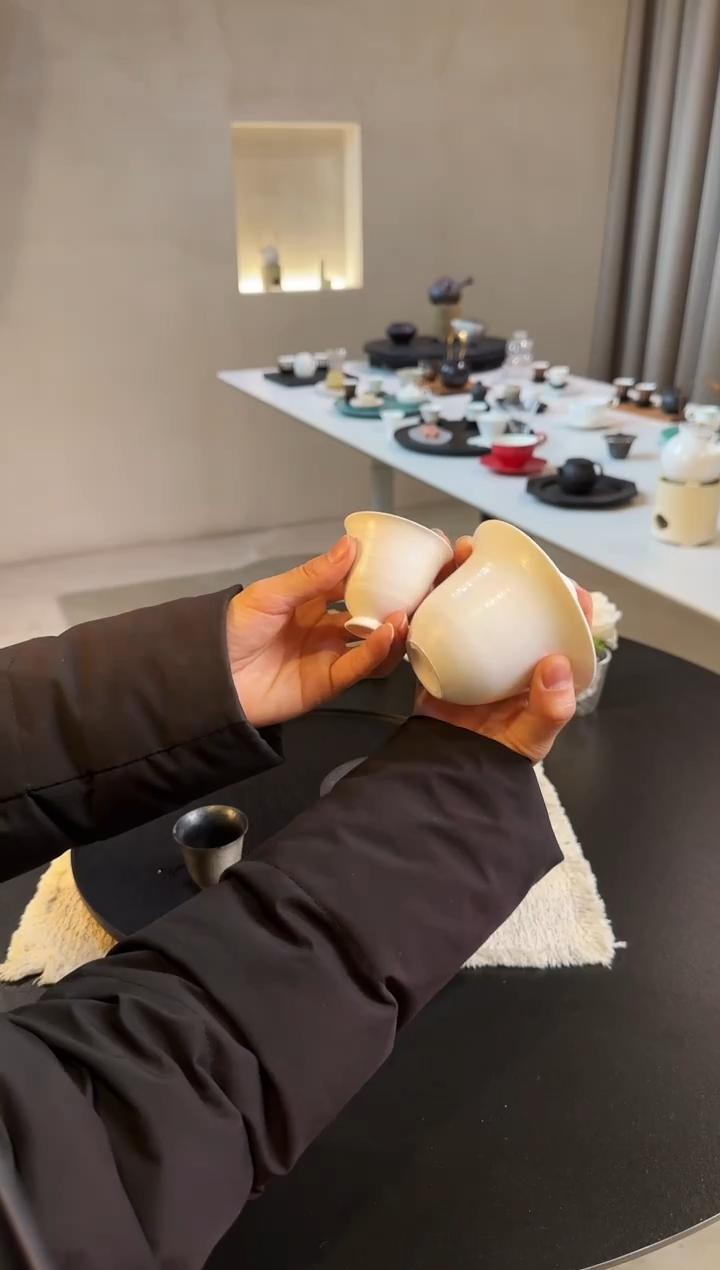 粉白盖碗+粉白风铃杯