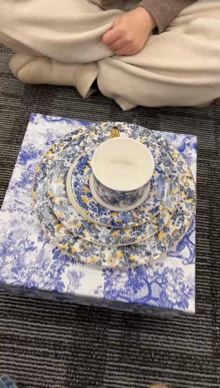 【闪购商品】杯H739--------------