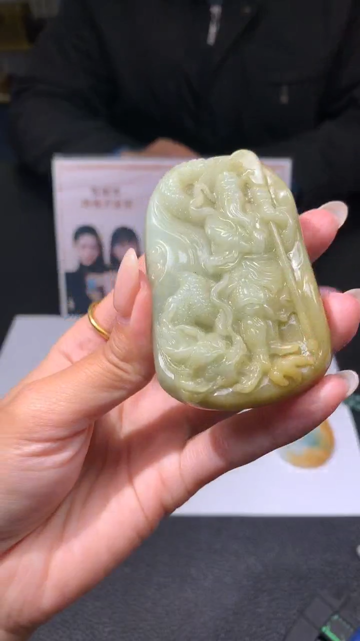 【闪购商品】定制翡翠未镶嵌不退不换CMH1件-A