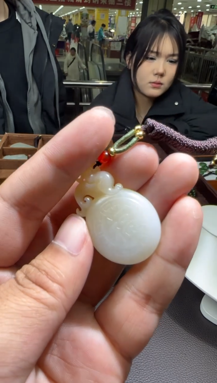 【闪购商品】和田玉【海122】85未镶嵌9052