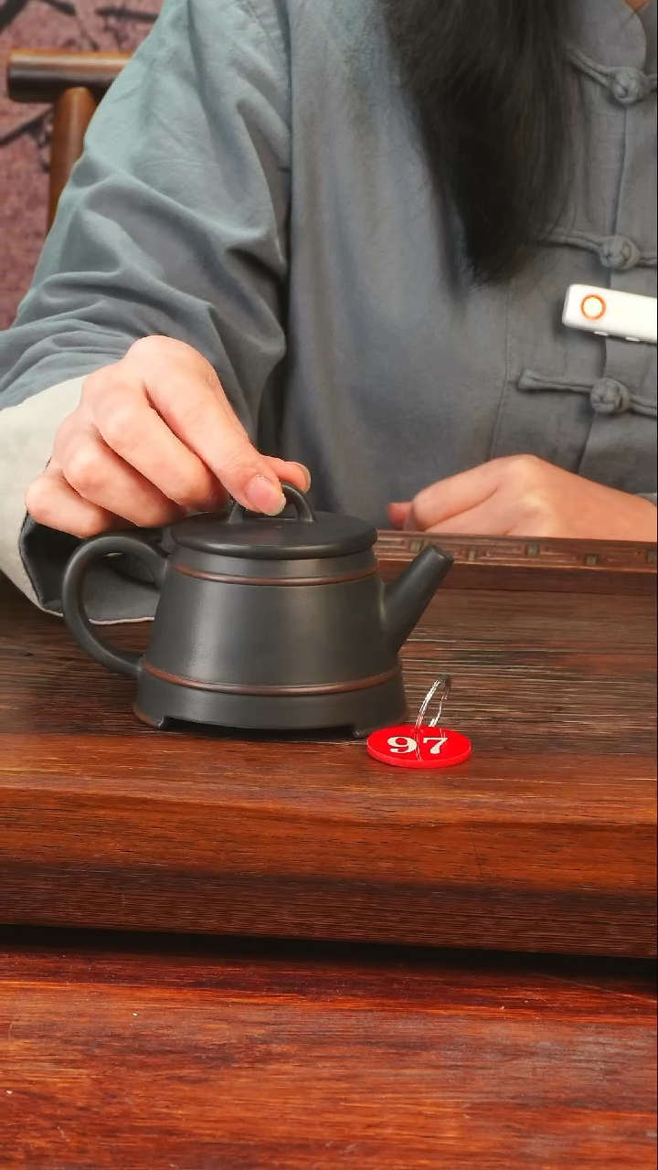 97逢春紫陶全手工黑色素烧金钟壶200ml