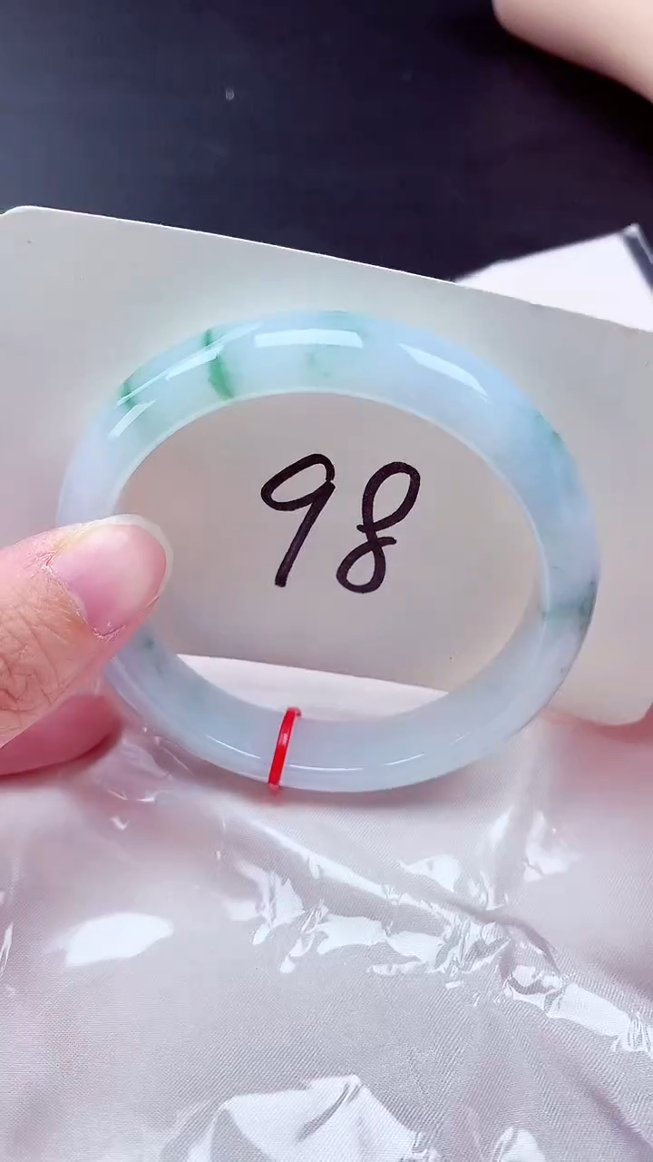 未镶嵌手镯翡翠翡翠手镯