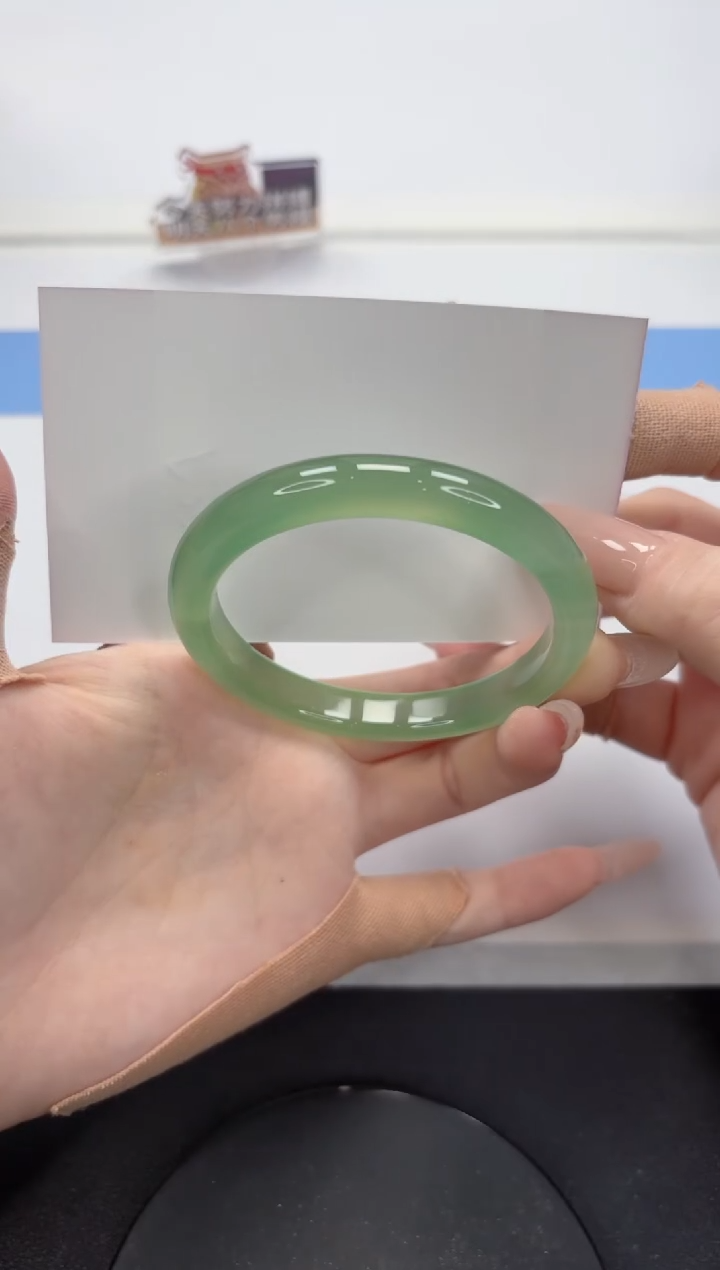 【闪购商品】石英质玉手镯未镶嵌A132-55.8