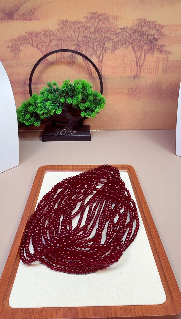 颈饰未镶嵌石榴石AAAA