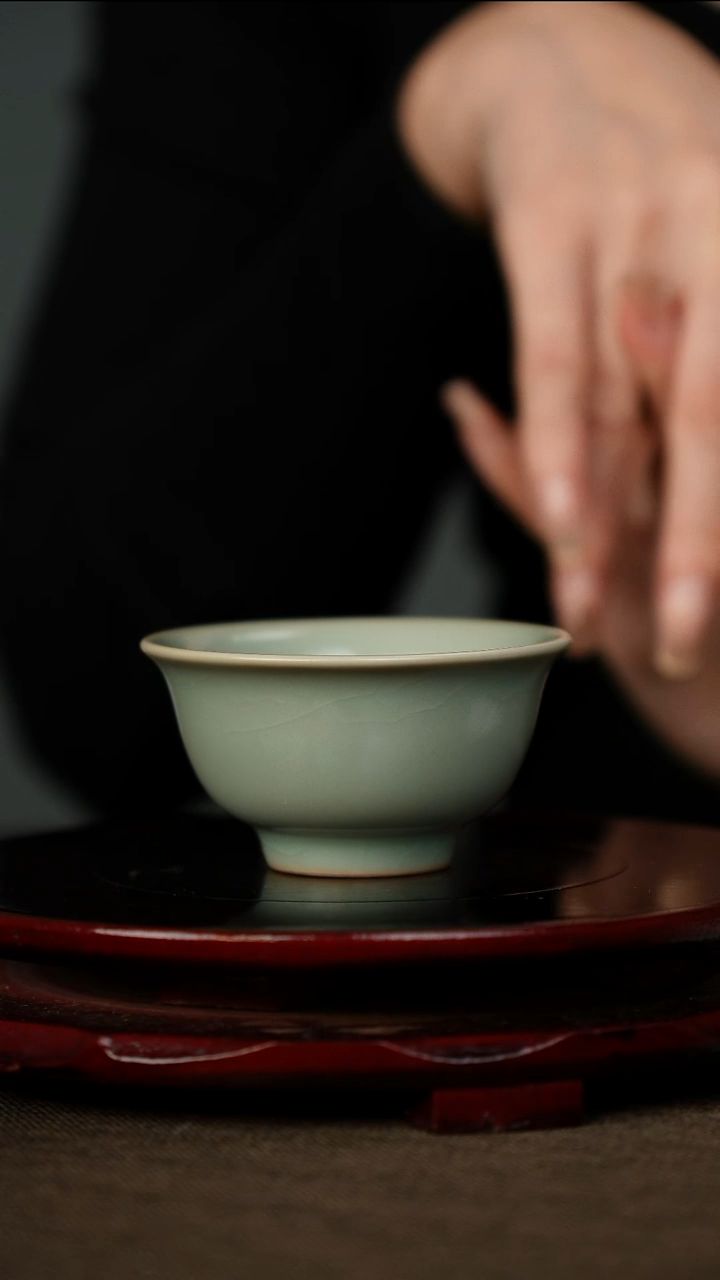 全品 仿古 压手杯 