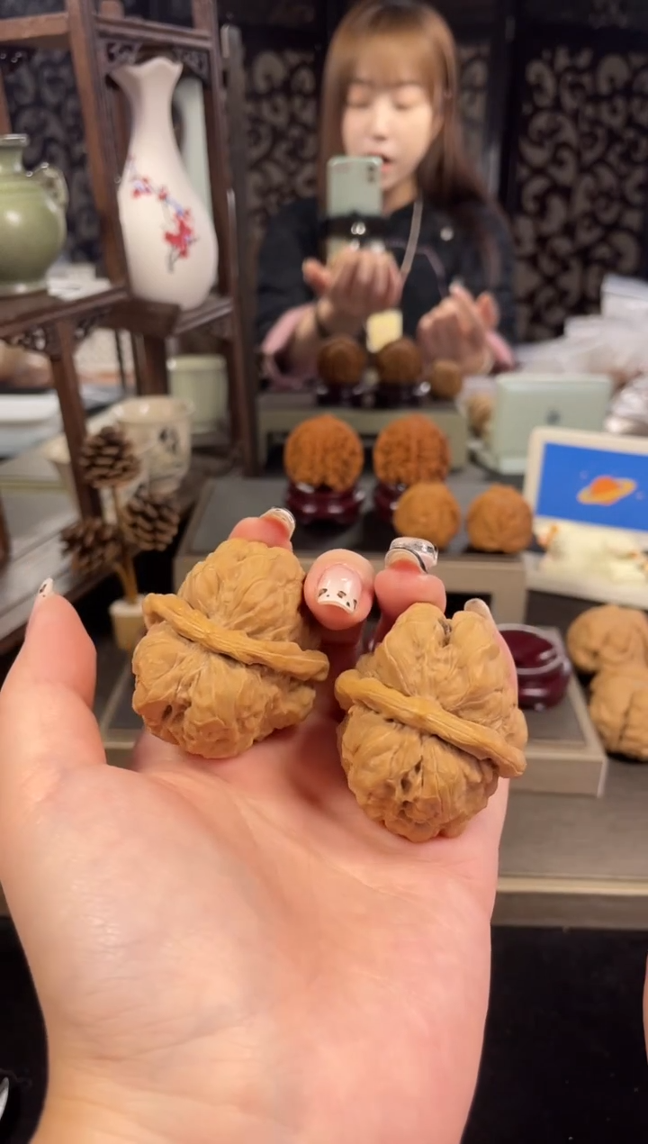 【闪购商品】文玩核桃把件蛤蟆头42尺-46