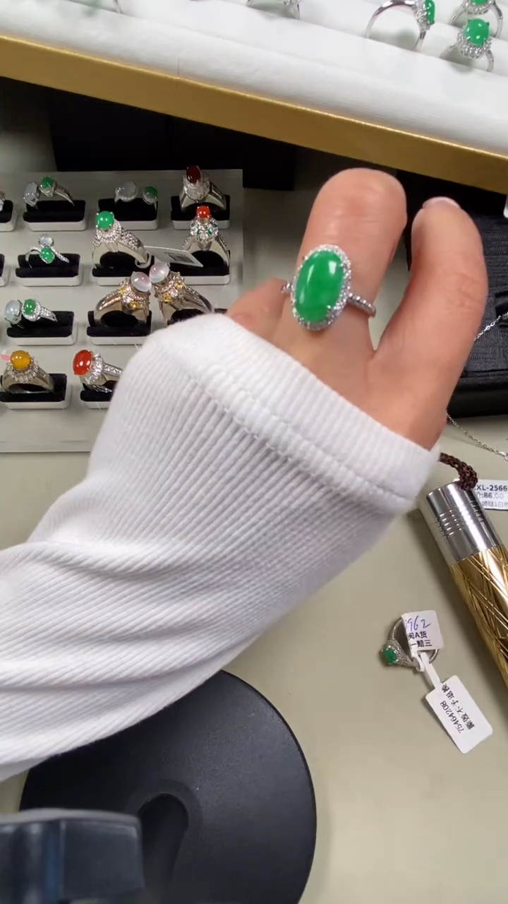 【闪购商品】翡翠戒指银S925镶嵌9449