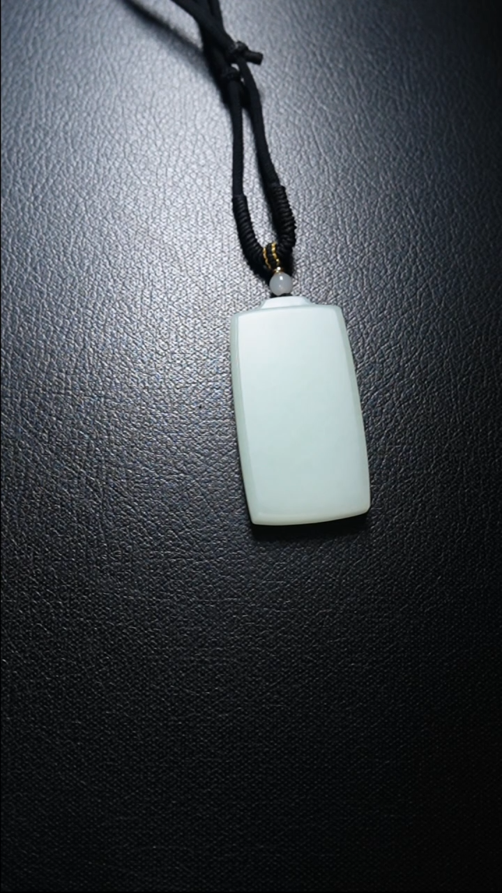 【闪购商品】和田玉颈饰未镶嵌无事牌