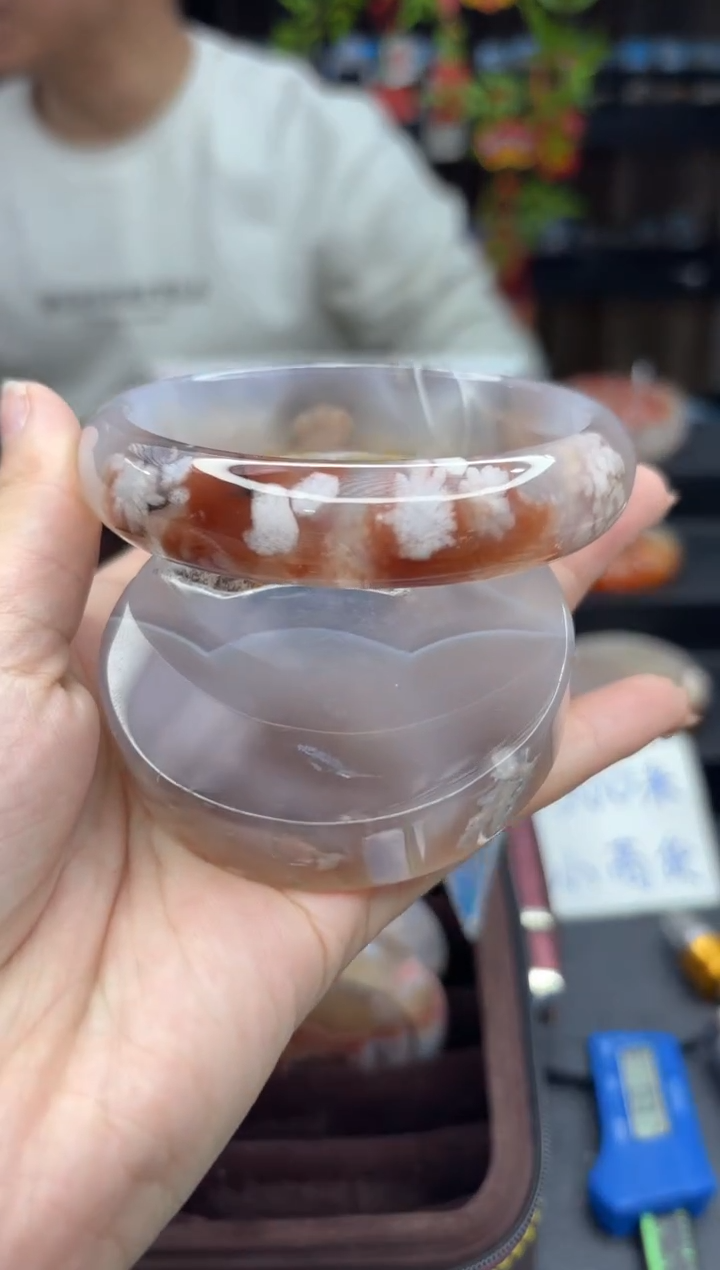 【闪购商品】石英质玉手镯未镶嵌663（68圈赠送镯心）